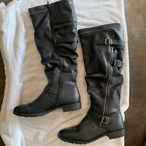 Tall Boots 9.5 White Mountain